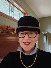 Load image into Gallery viewer, Versatile Quilt Jackets
